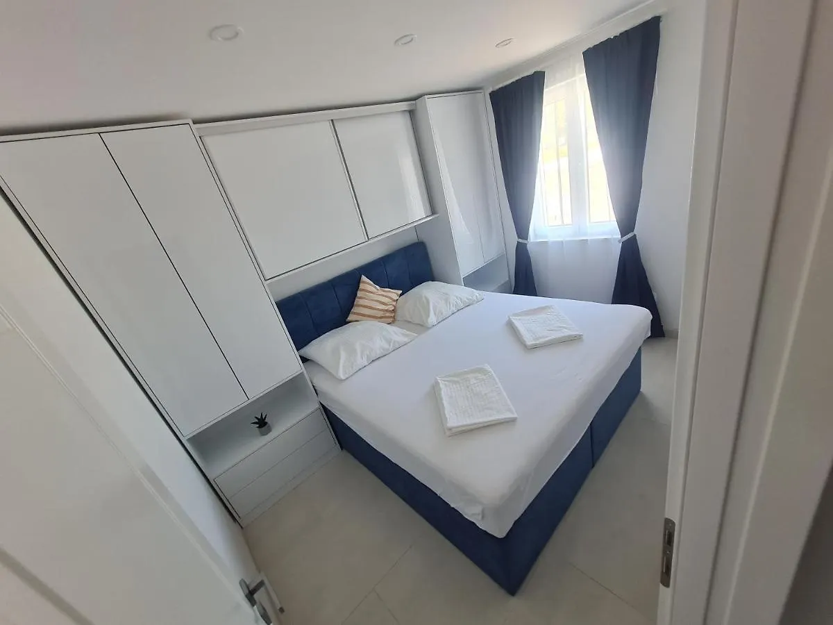 Holiday Apartment Marijana Kastela